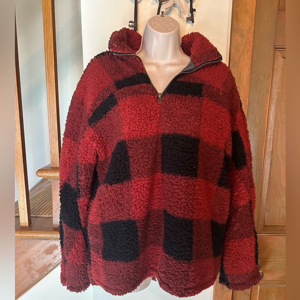 New Thread & Supply quarter zip pullover . Size M . Buffalo Plaid